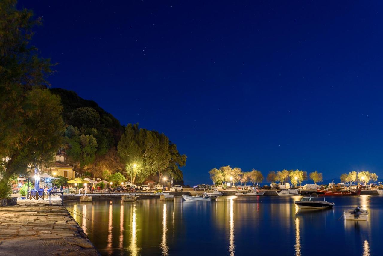 Des Roses Hotel Platanias  Buitenkant foto