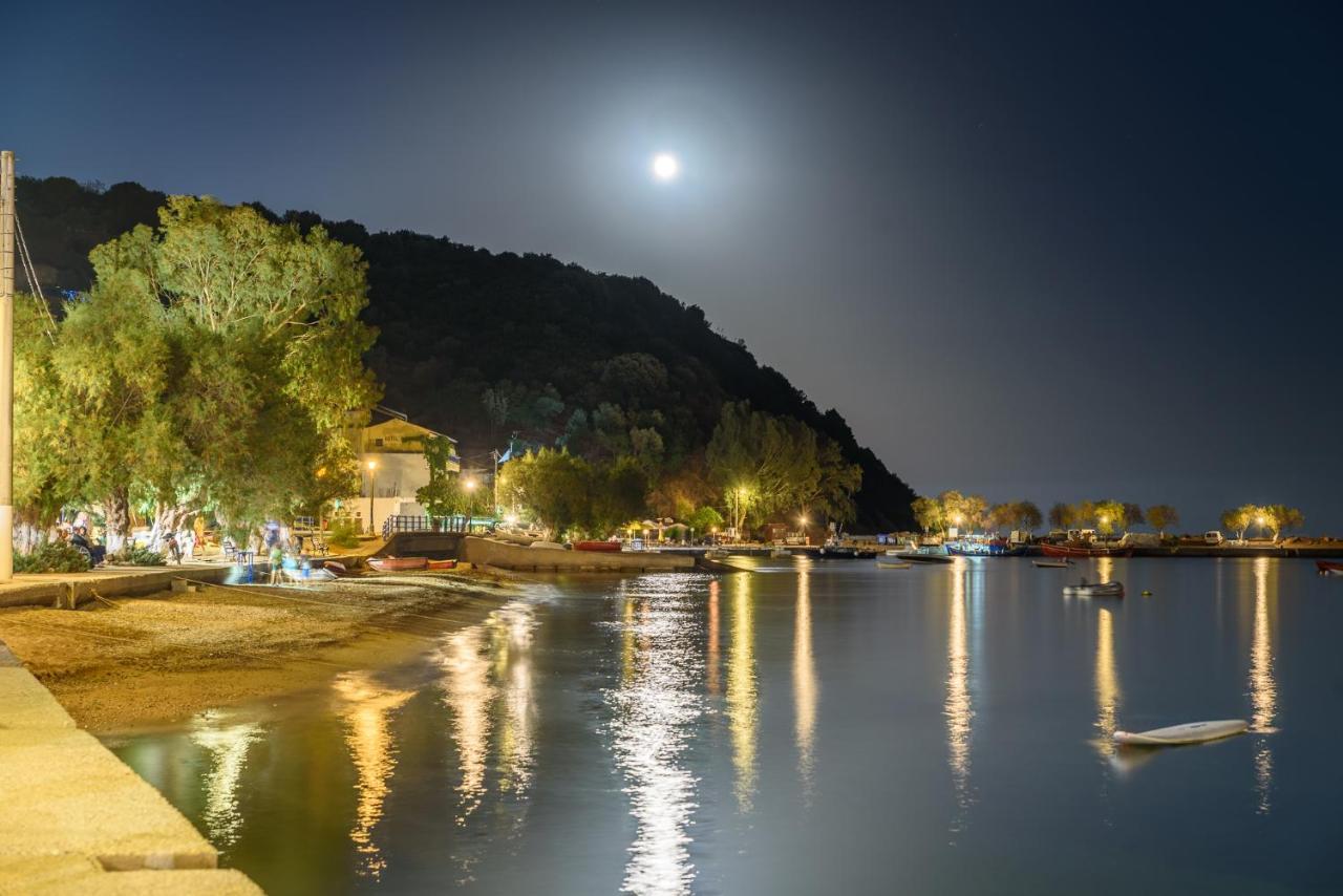 Des Roses Hotel Platanias  Buitenkant foto