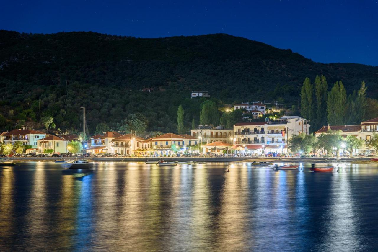 Des Roses Hotel Platanias  Buitenkant foto