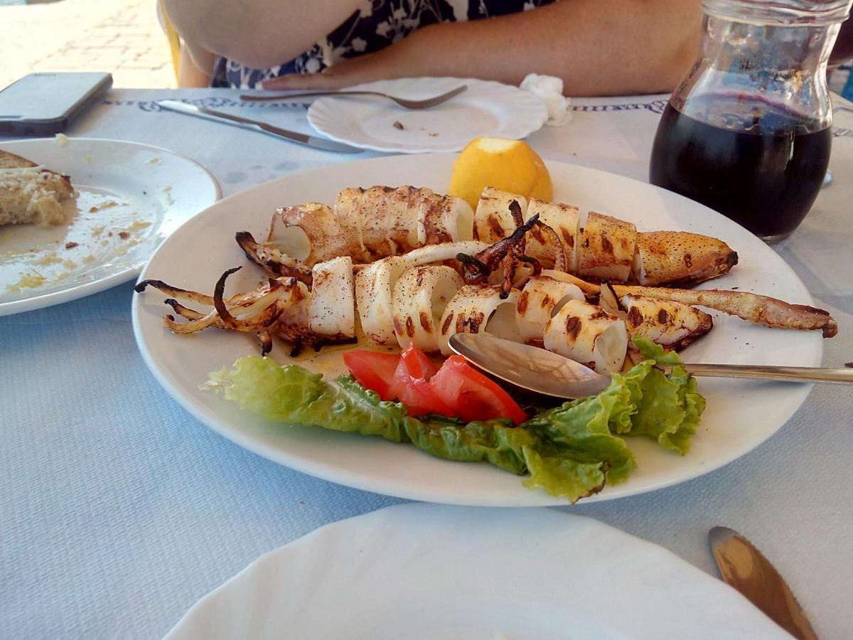 Des Roses Hotel Platanias  Buitenkant foto