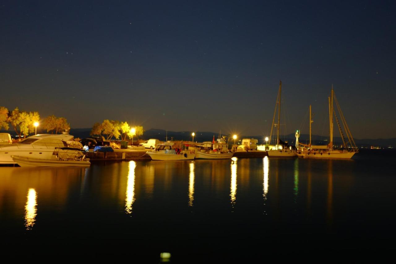 Des Roses Hotel Platanias  Buitenkant foto